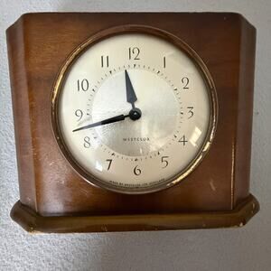 Vintage Westclox Scotland Mantel Shelf Clock Wood Case Mechanical Wind-Up